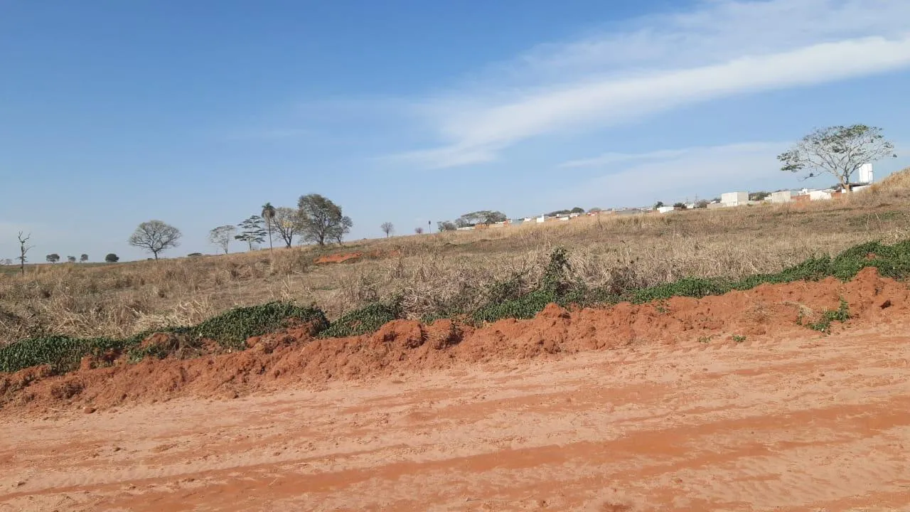 Terreno / Lote / Condomínio à venda, 201m² — foto 7 de 7