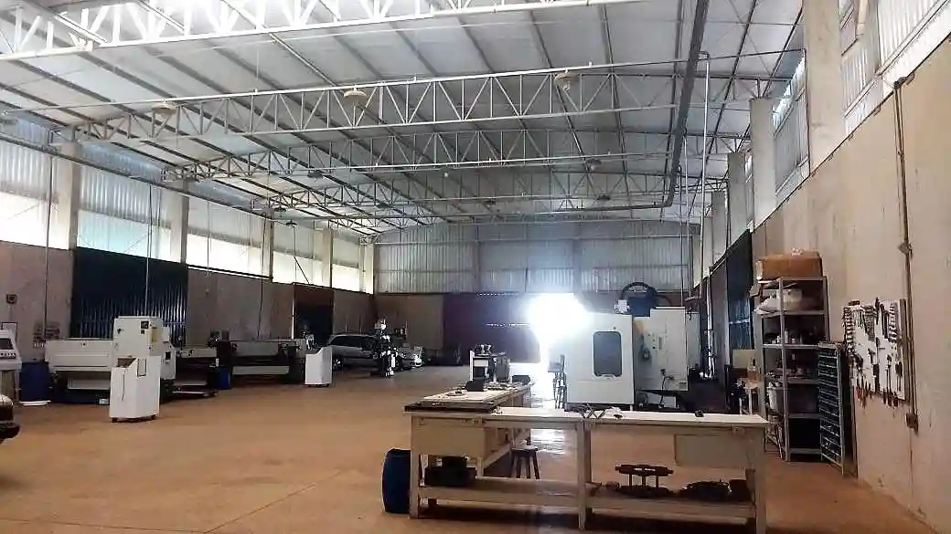 Galpão / Depósito / Armazém  para aluguel, 1000m² — foto 4 de 10
