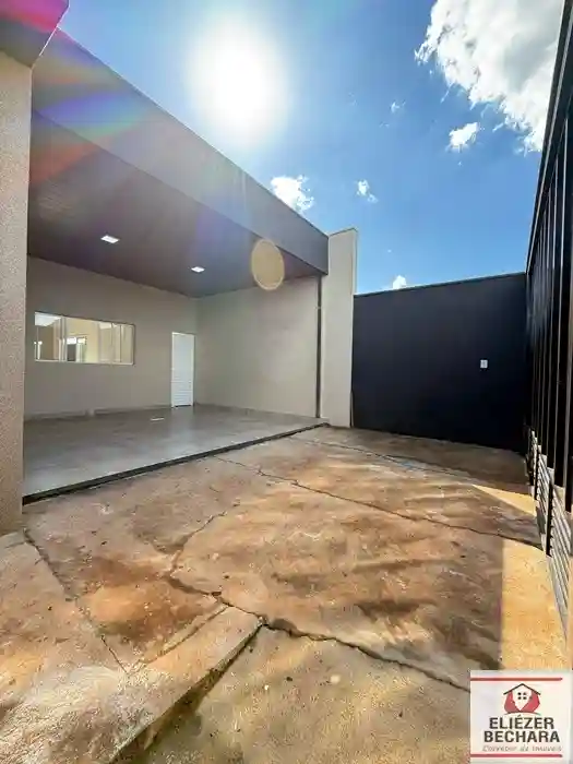 Casa com 3 quartos à venda, 120m² — foto 2 de 26