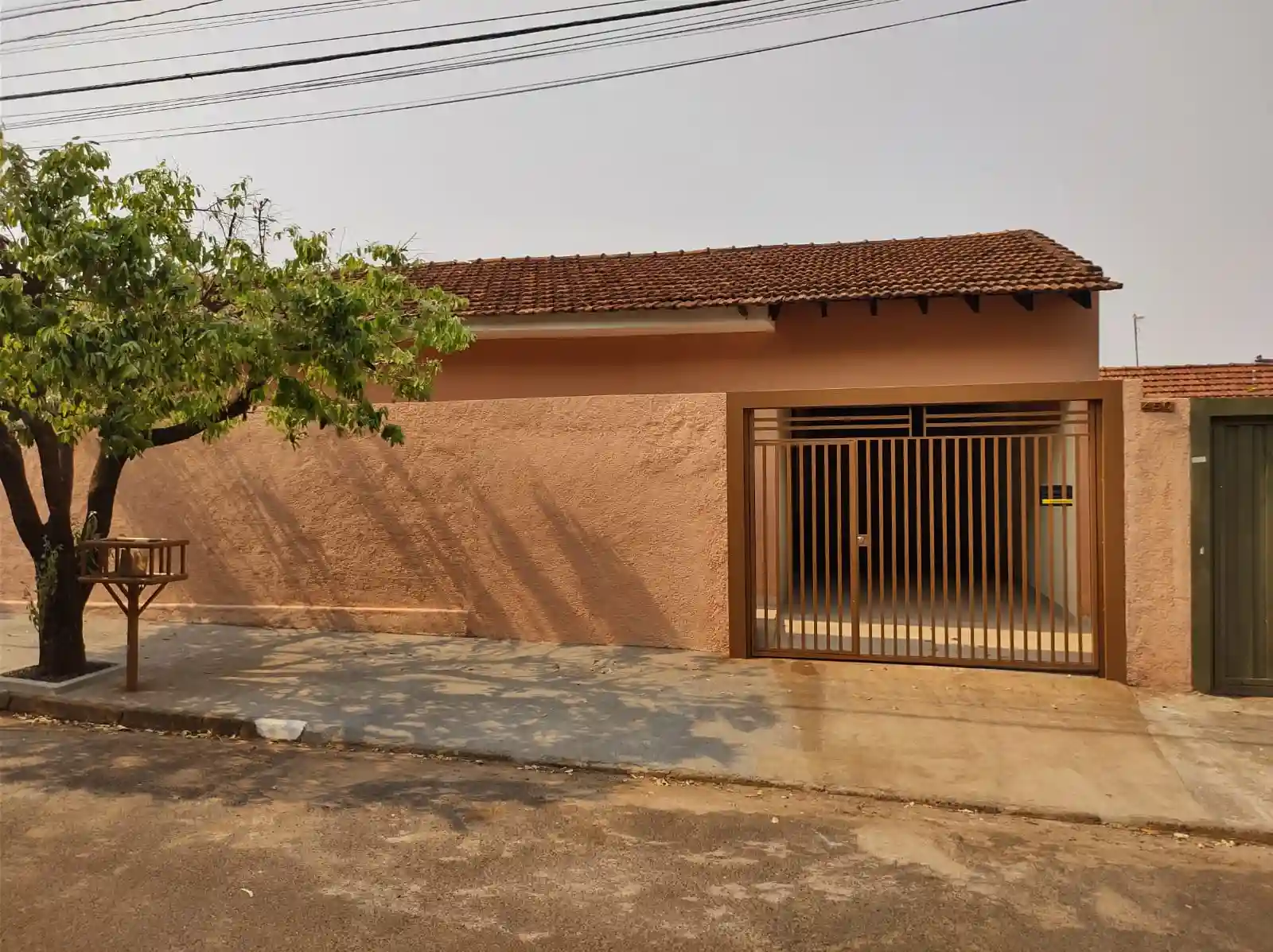 Casa com 3 quartos à venda — foto 1 de 12