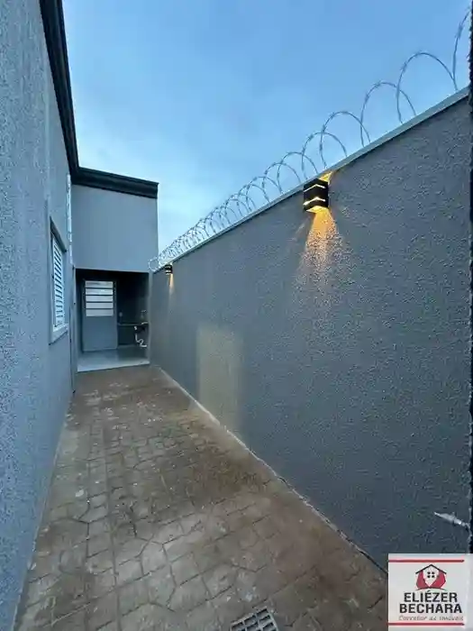 Casa com 3 quartos à venda, 131m² — foto 27 de 28