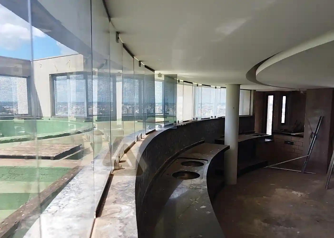 Cobertura com 3 quartos à venda, 600m² — foto 2 de 14