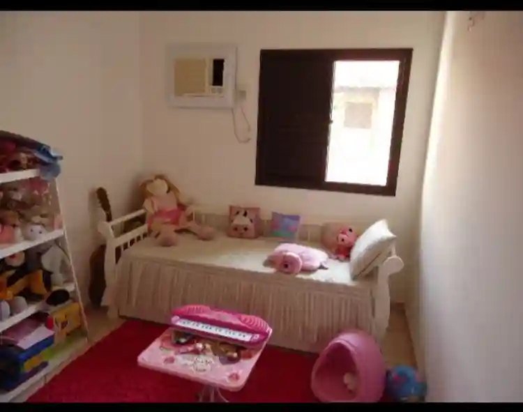 Casa de Condomínio com 3 quartos à venda, 130m² — foto 2 de 7