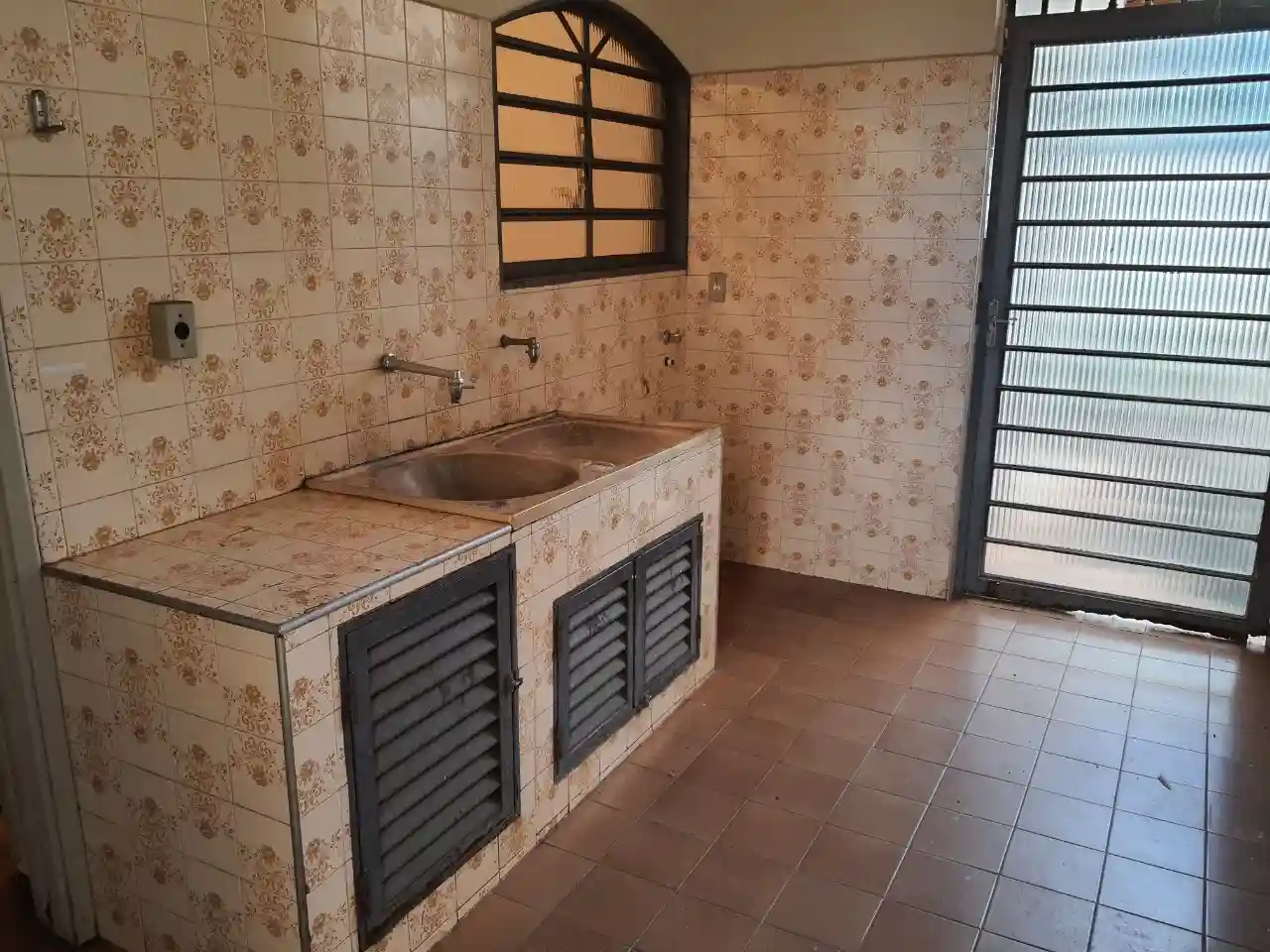 Casa Comercial com 3 quartos à venda, 300m² — foto 8 de 21