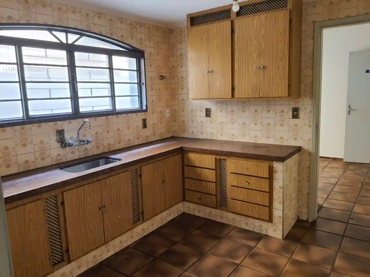 Casa Comercial com 3 quartos à venda, 300m² — foto 3 de 21