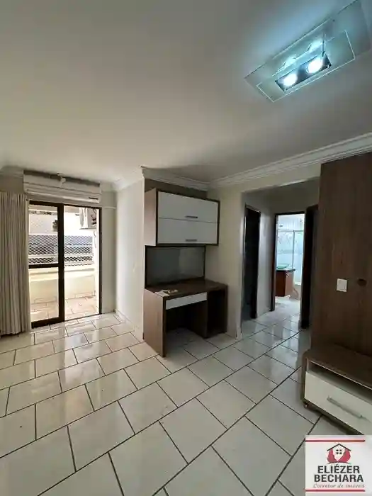 Apartamento com 2 quartos à venda, 70m² — foto 1 de 19