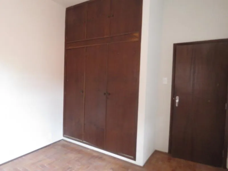 Casa à venda — foto 1 de 5