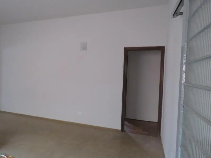 Casa à venda — foto 2 de 5