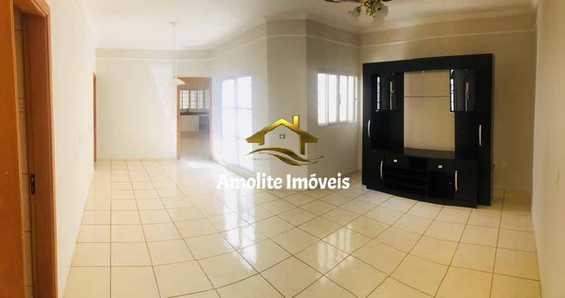 Casa de Condomínio com 4 quartos à venda, 240m² — foto 4 de 27