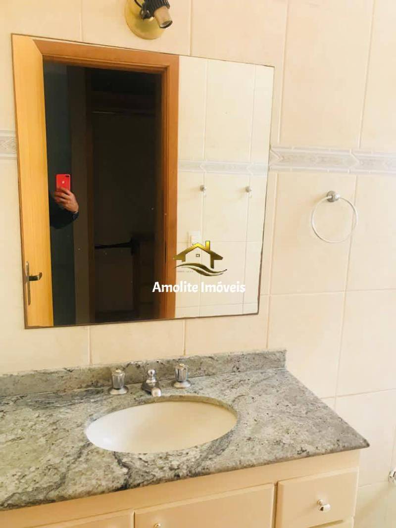 Casa de Condomínio com 4 quartos à venda, 240m² — foto 15 de 27