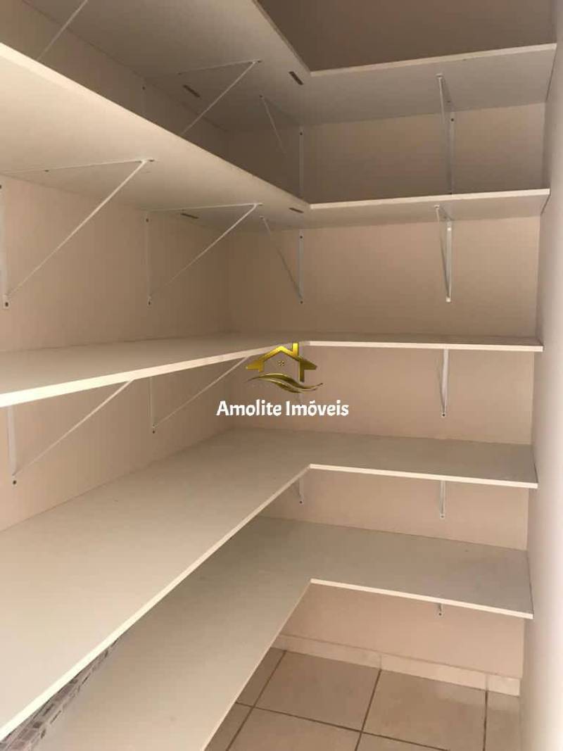 Casa de Condomínio com 4 quartos à venda, 240m² — foto 18 de 27