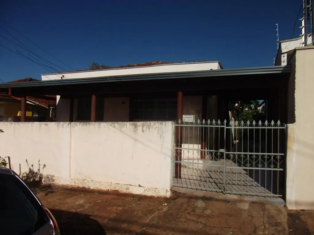Casa à venda — foto 2 de 3