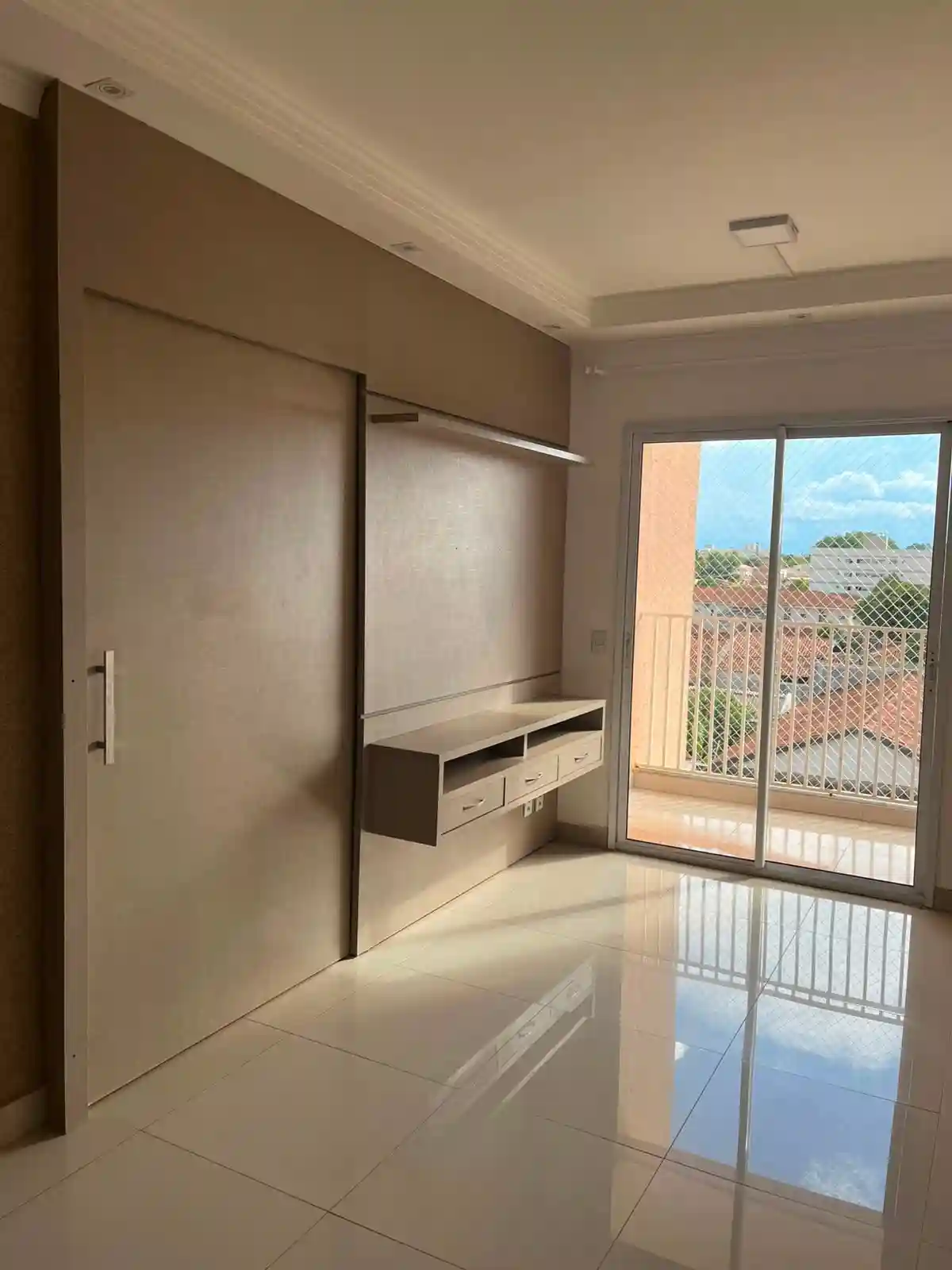 Apartamento com 2 quartos à venda, 70m² — foto 4 de 16