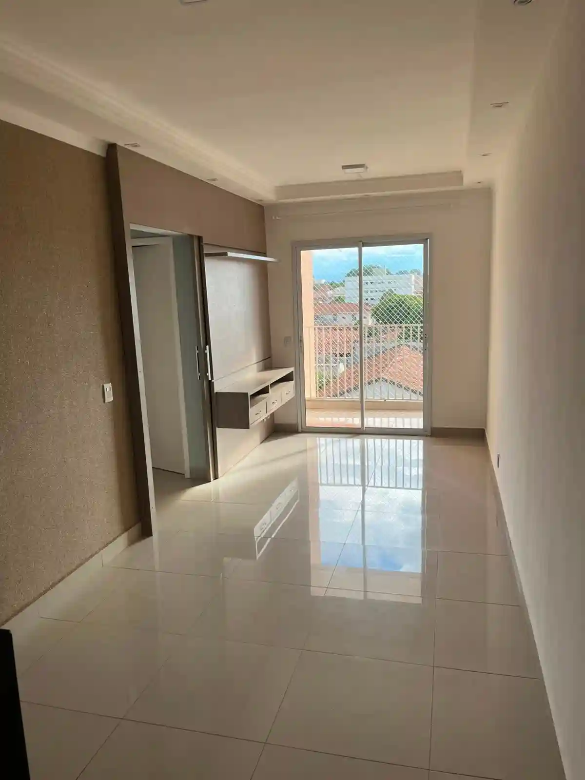 Apartamento com 2 quartos à venda, 70m² — foto 3 de 16