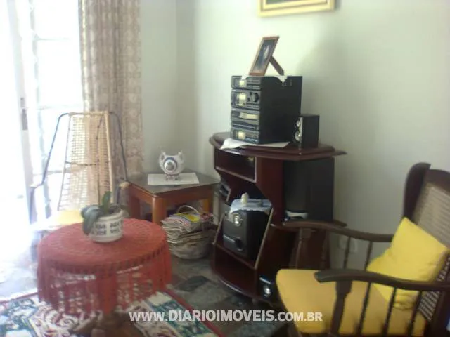 Casa à venda — foto 1 de 3