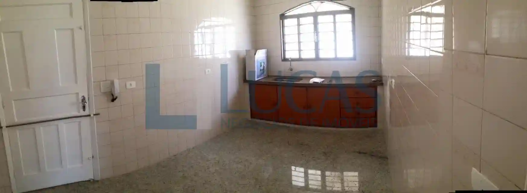Casa Comercial com 6 quartos à venda, 180m² — foto 7 de 8