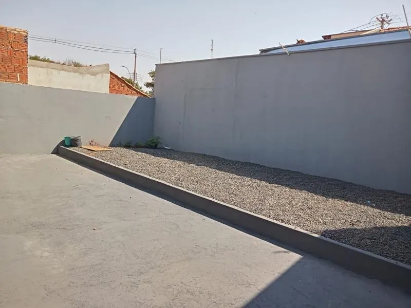 Casa à venda — foto 1 de 3