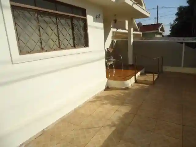 Casa à venda — foto 2 de 21