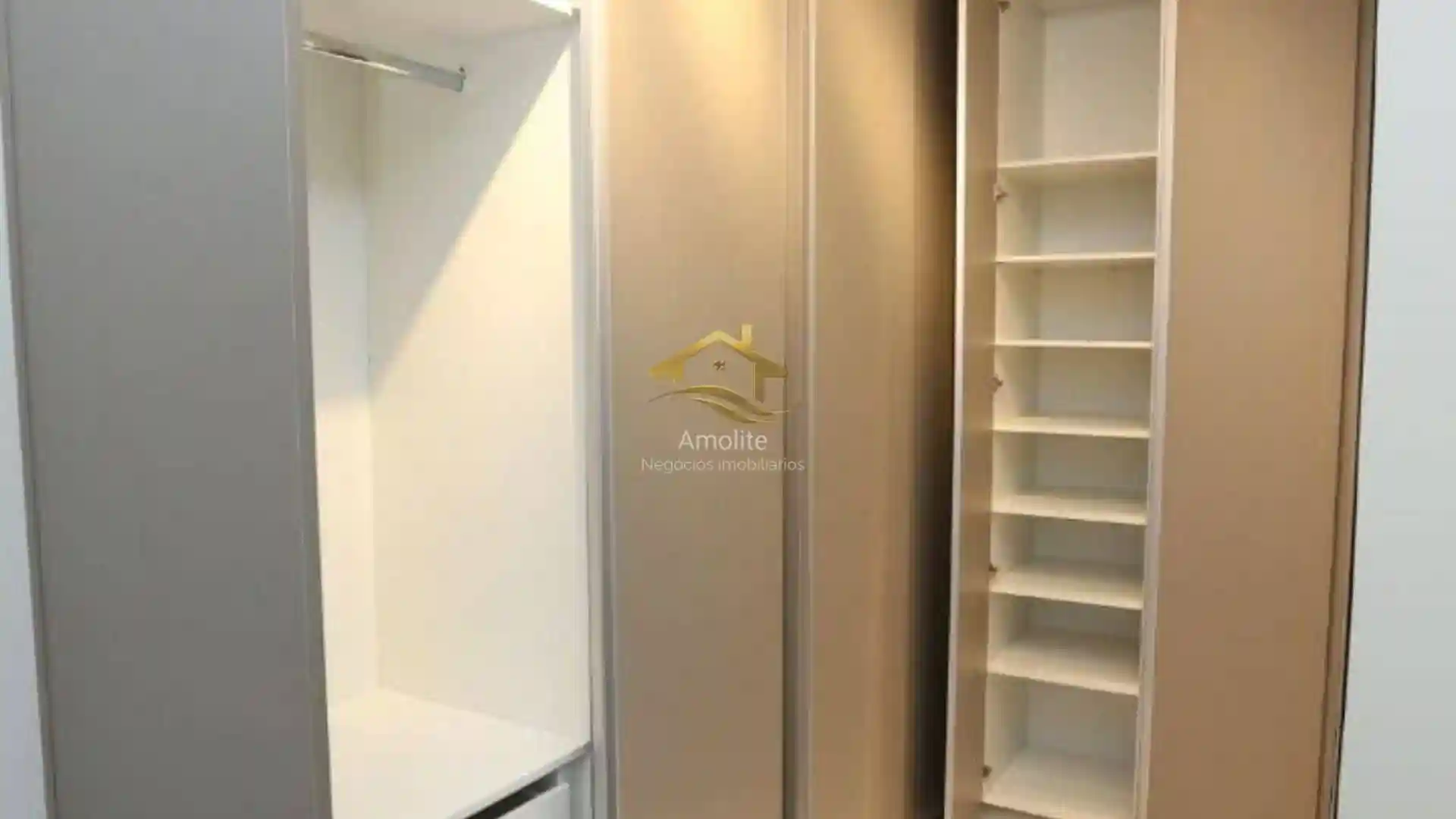 Casa de Condomínio com 3 quartos à venda, 156m² — foto 3 de 20