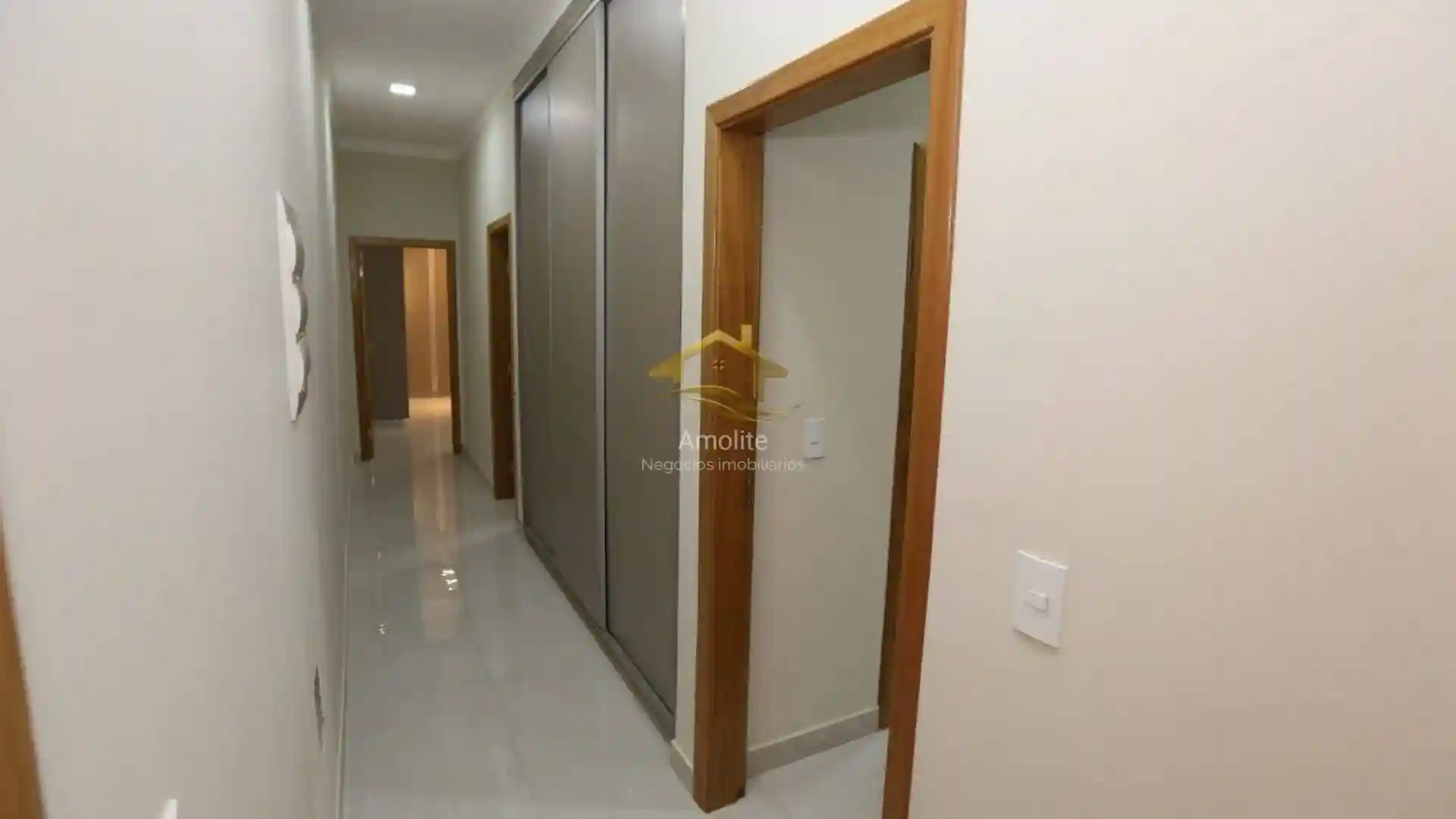 Casa de Condomínio com 3 quartos à venda, 156m² — foto 9 de 20
