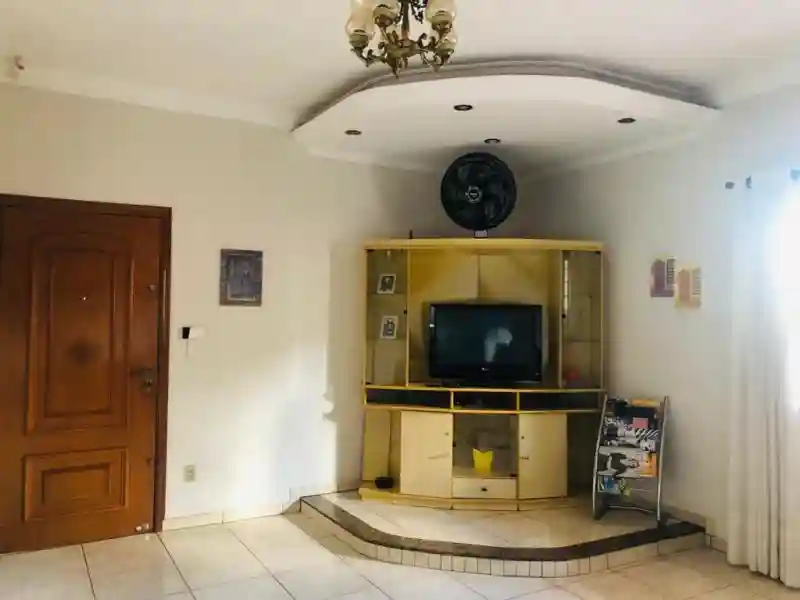Casa à venda — foto 4 de 14