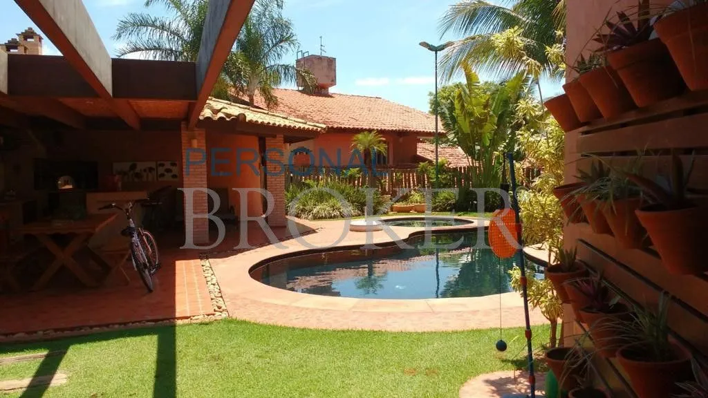 Casa de Condomínio com 4 quartos à venda, 525m² — foto 1 de 11