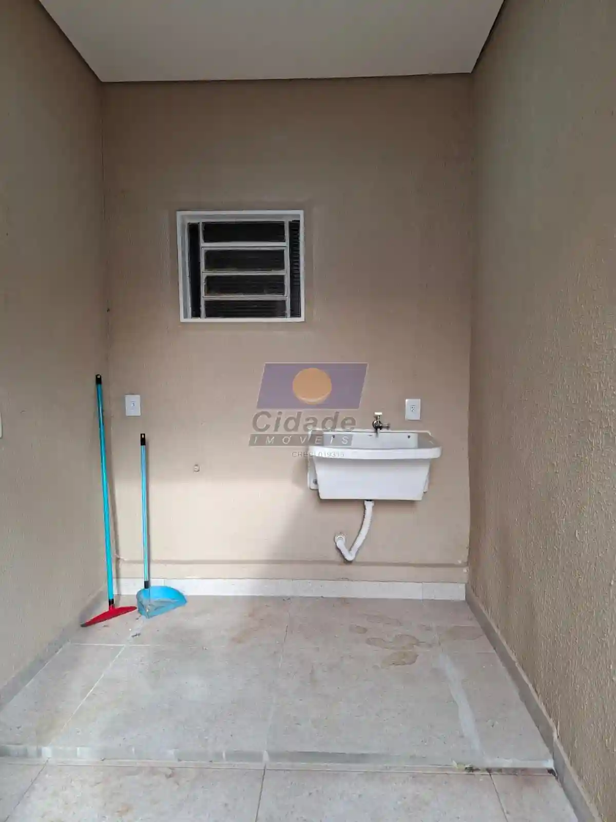 Casa com 3 quartos à venda, 160m² — foto 15 de 16