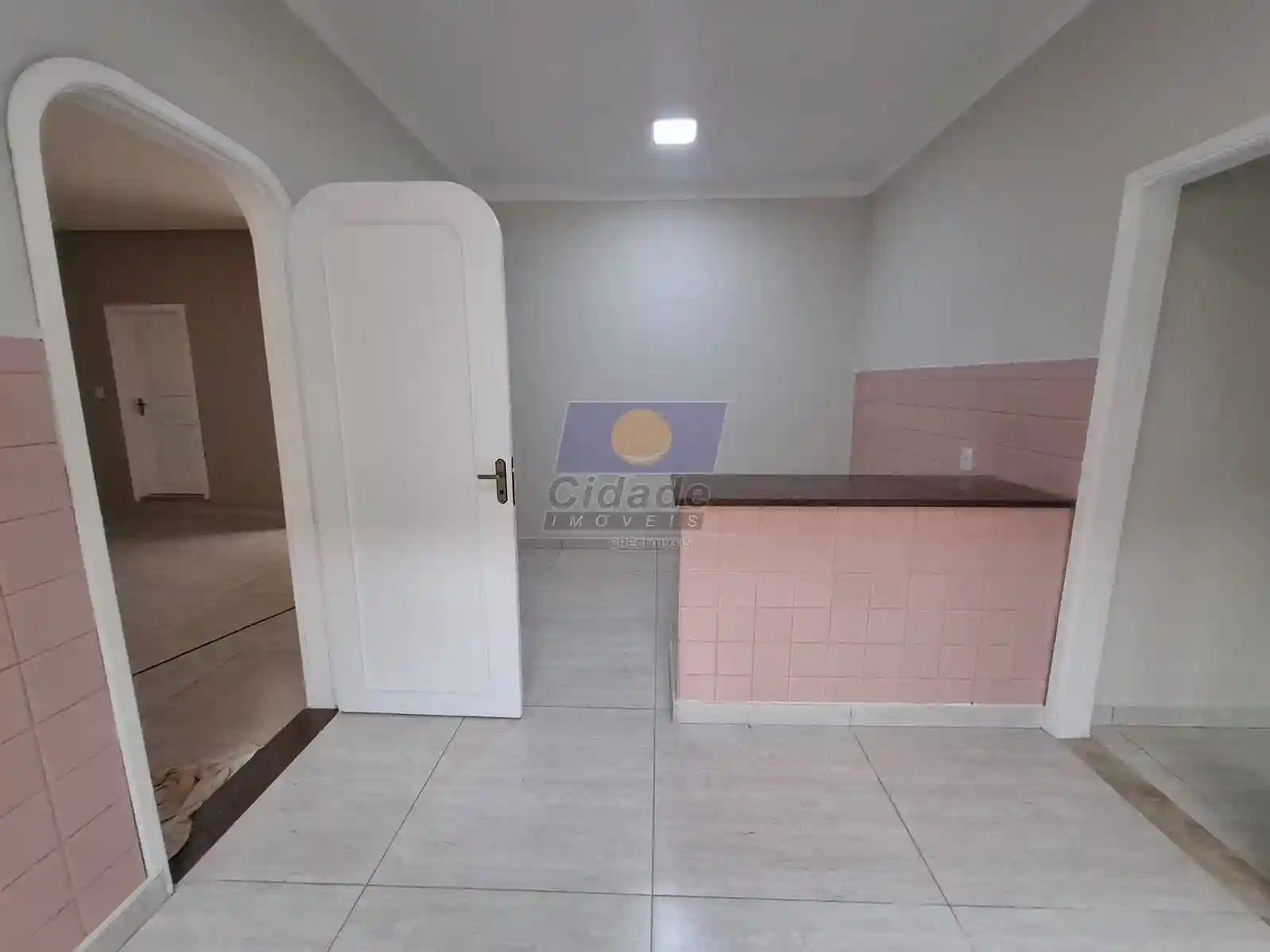 Casa com 3 quartos à venda, 160m² — foto 8 de 16