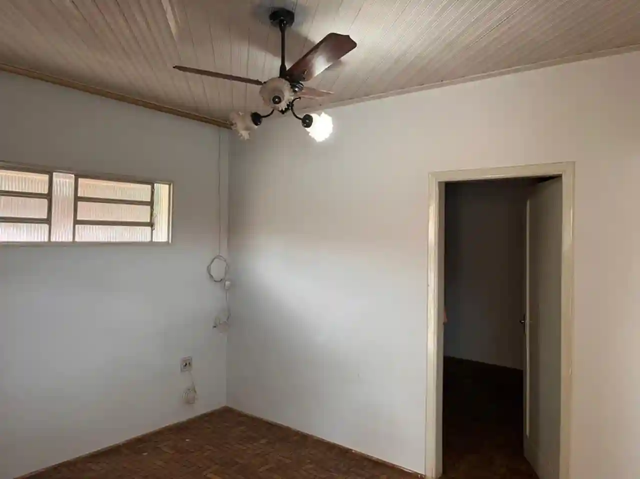 Casa com 4 quartos à venda, 363m² — foto 2 de 14