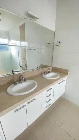 Casa de Condomínio à venda — foto 9 de 10
