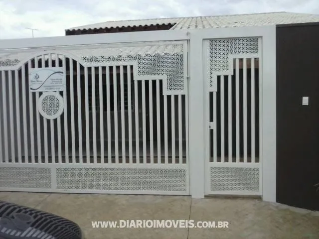 Casa à venda — foto 2 de 3