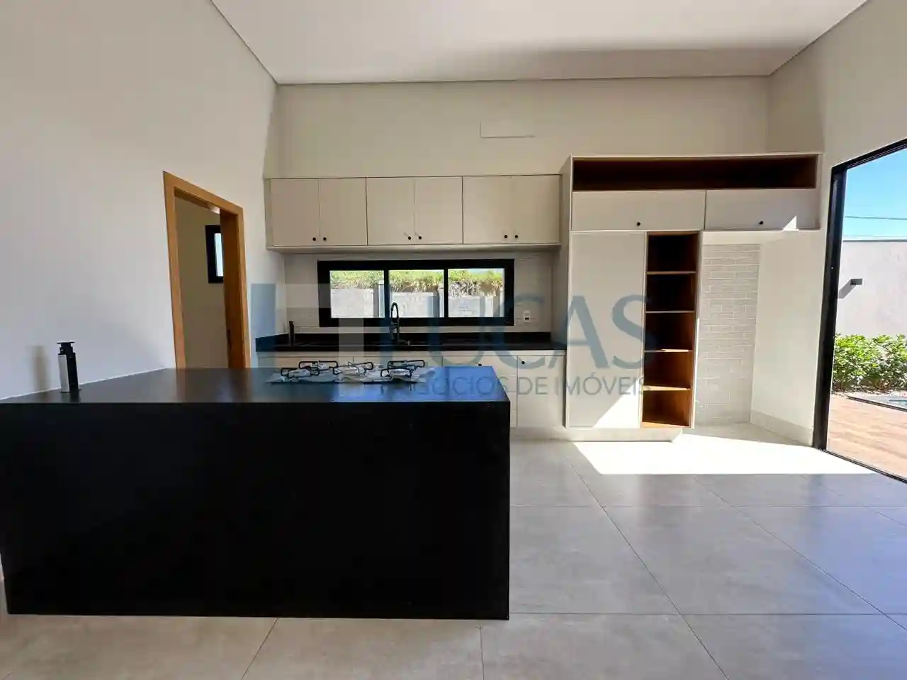 Casa de Condomínio com 3 quartos à venda, 156m² — foto 8 de 21