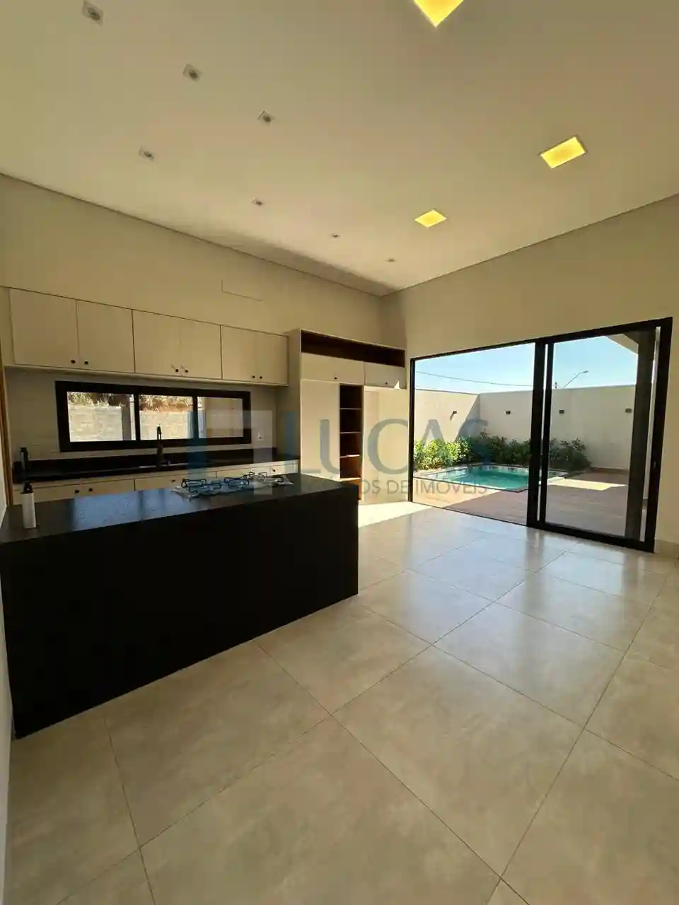Casa de Condomínio com 3 quartos à venda, 156m² — foto 4 de 21