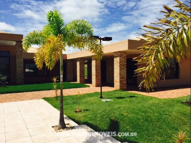 Terreno / Lote / Condomínio à venda — foto 1 de 3