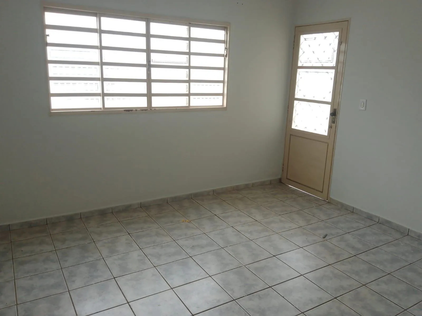 Casa com 2 quartos para aluguel, 60m² — foto 3 de 12