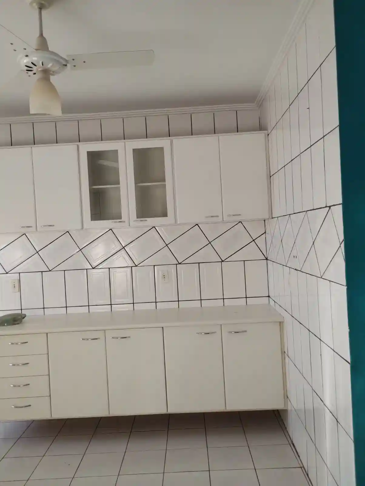 Apartamento com 2 quartos à venda, 75m² — foto 17 de 18