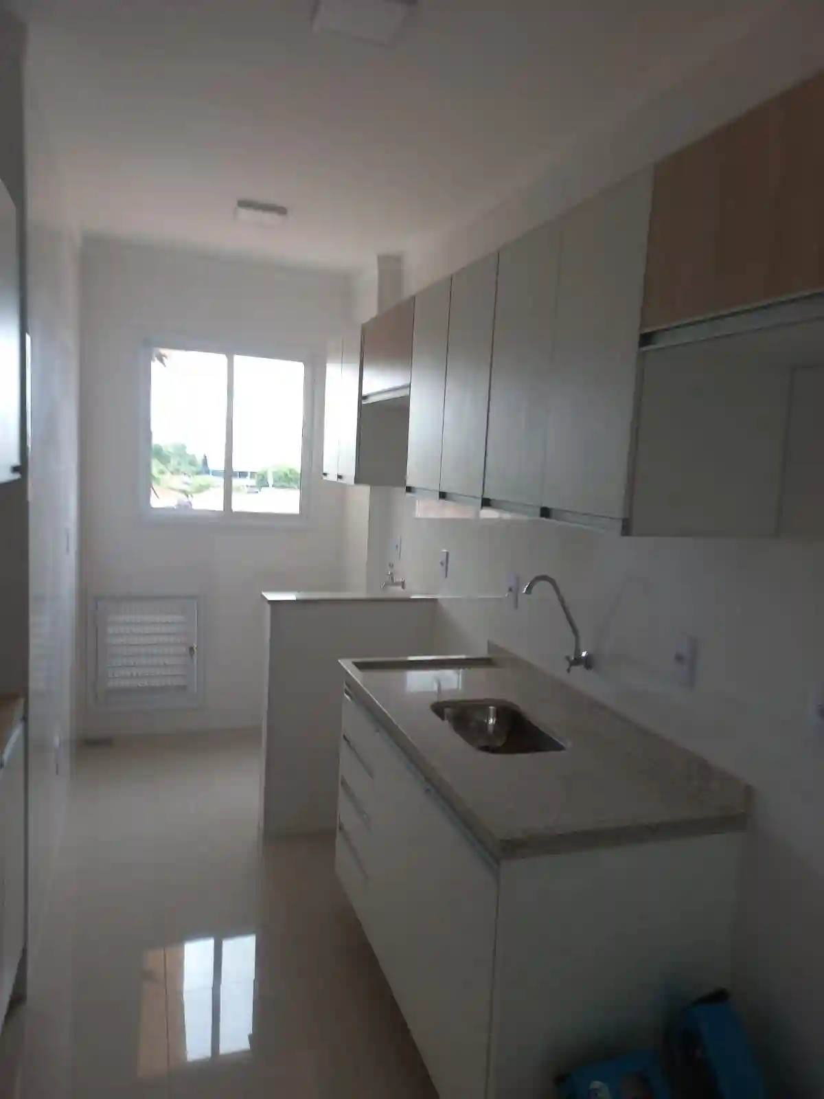 Apartamento com 2 quartos à venda, 65m² — foto 2 de 2