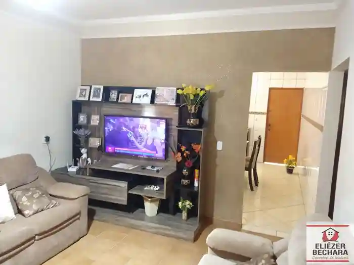 Casa com 2 quartos à venda, 150m² — foto 1 de 45