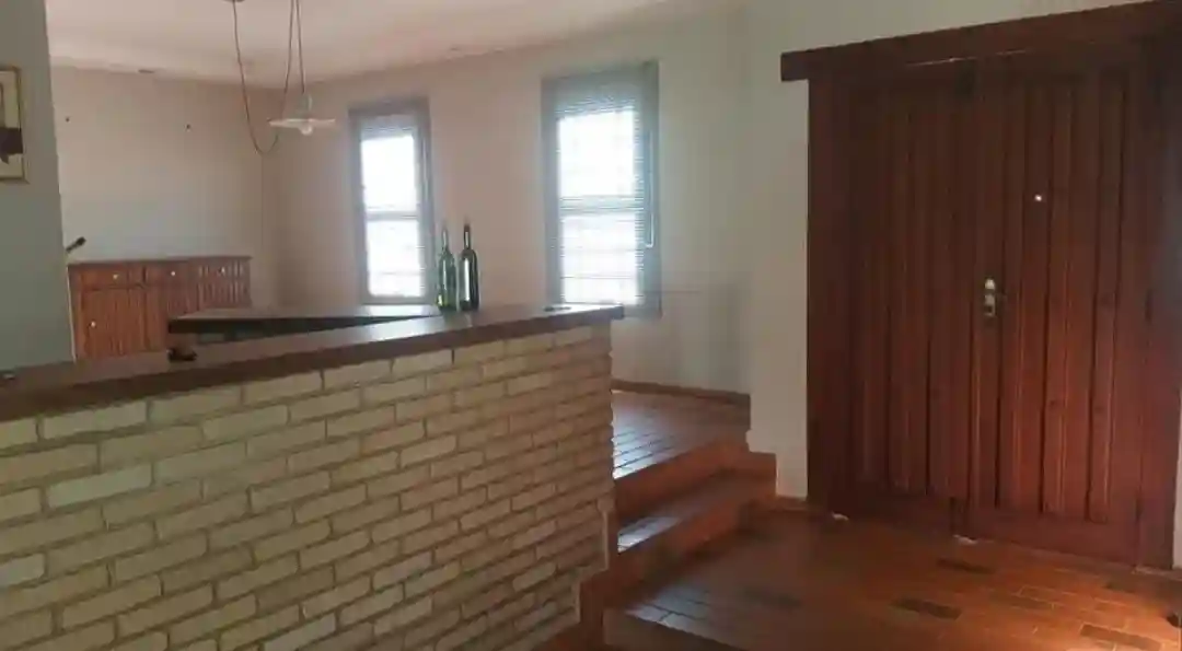 Casa com 4 quartos para aluguel, 530m² — foto 22 de 60