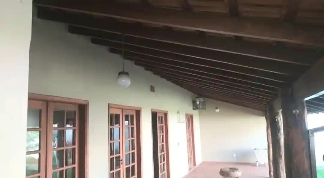 Casa com 4 quartos para aluguel, 530m² — foto 9 de 60