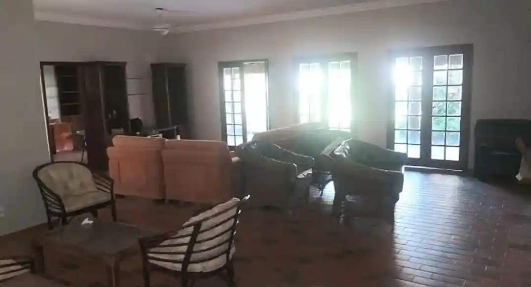 Casa com 4 quartos para aluguel, 530m² — foto 20 de 60