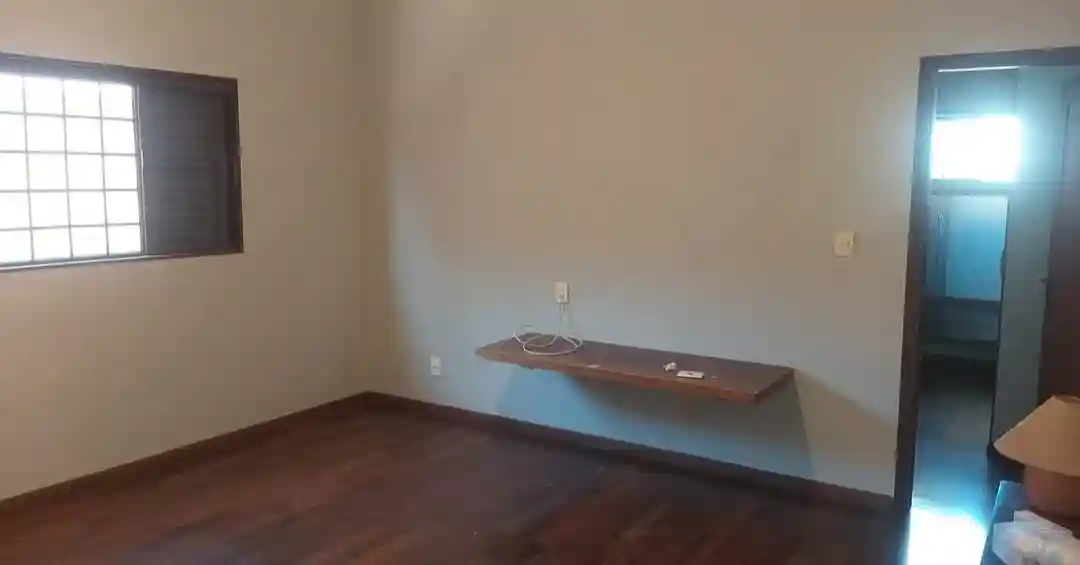 Casa com 4 quartos para aluguel, 530m² — foto 50 de 60