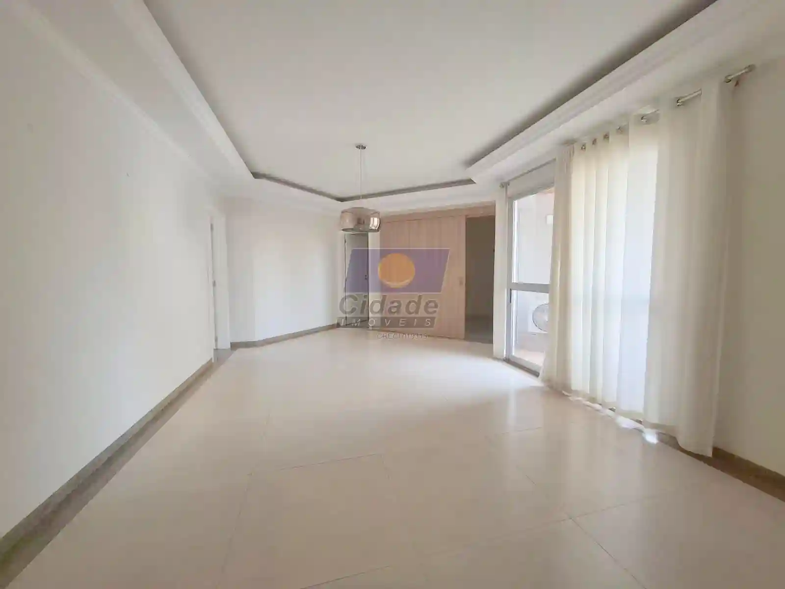 Apartamento com 3 quartos à venda, 134m² — foto 1 de 27