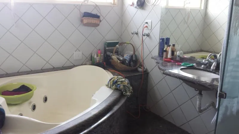 Casa à venda — foto 1 de 5
