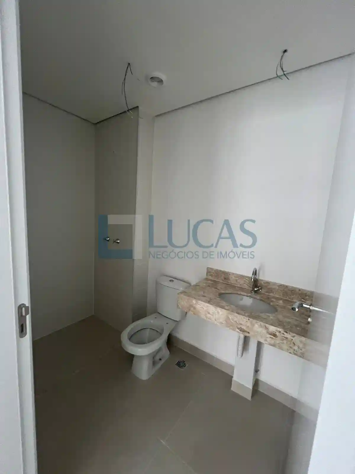 Apartamento com 2 quartos para aluguel, 67m² — foto 3 de 14