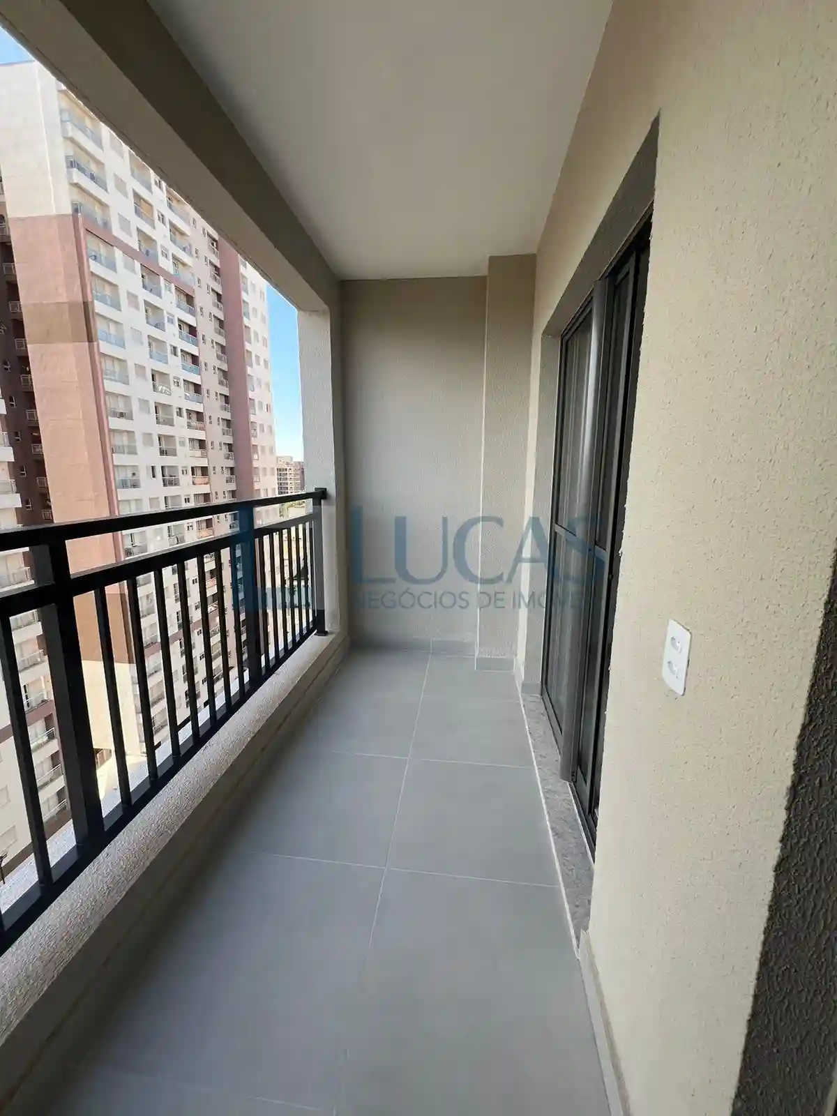 Apartamento com 2 quartos para aluguel, 67m² — foto 1 de 14