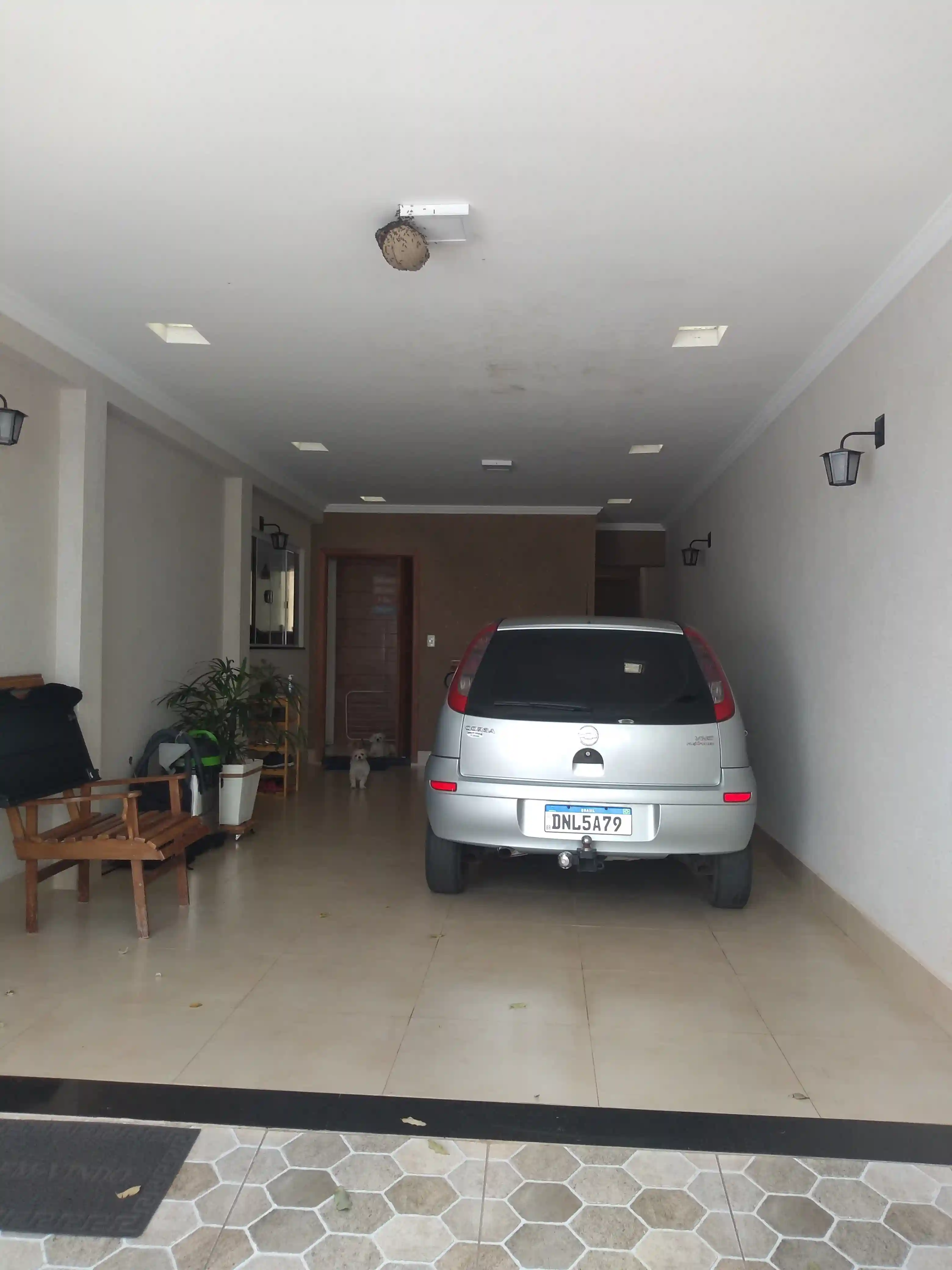 Casa com 3 quartos à venda, 180m² — foto 1 de 10