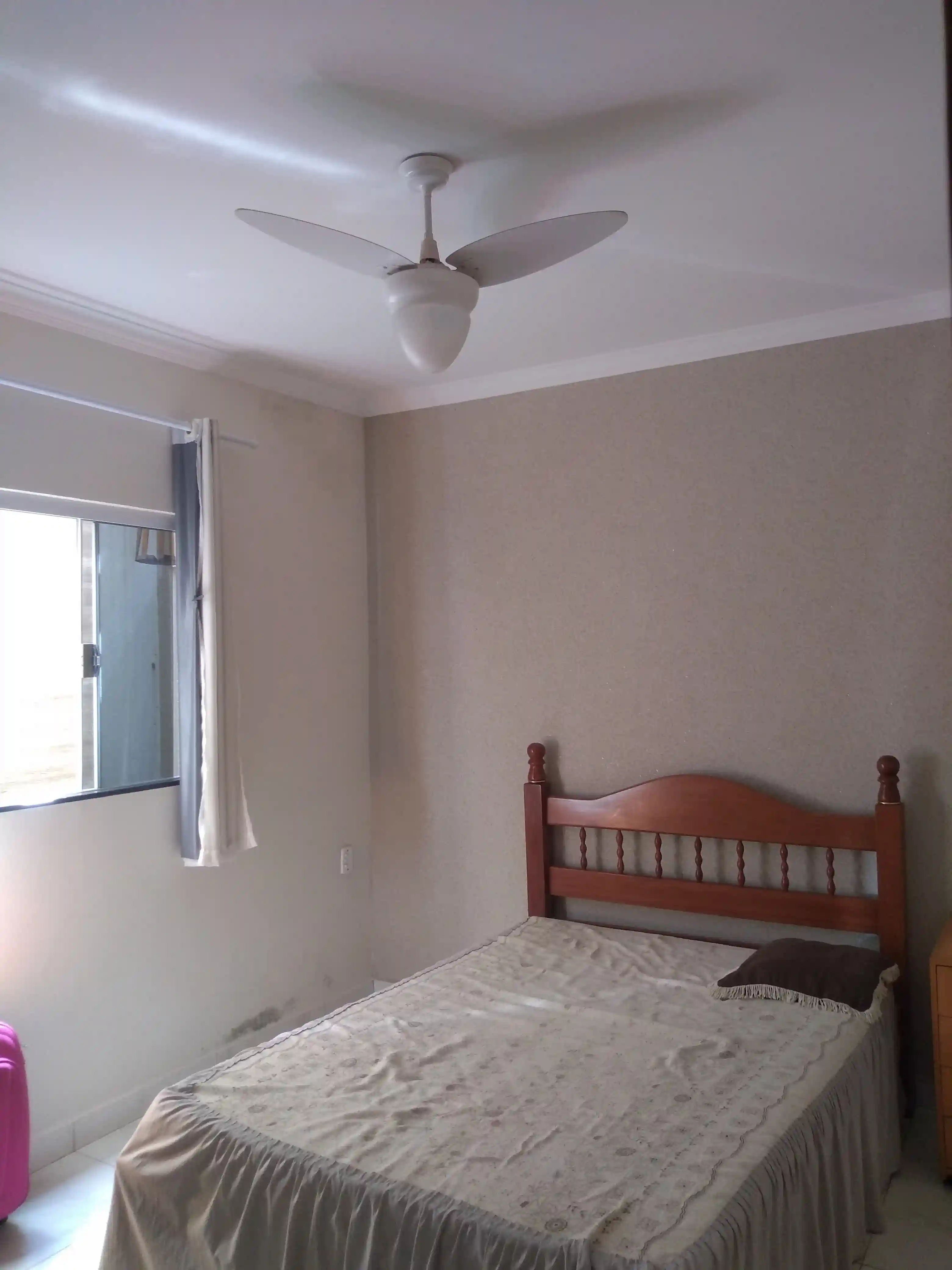 Casa com 3 quartos à venda, 180m² — foto 2 de 10