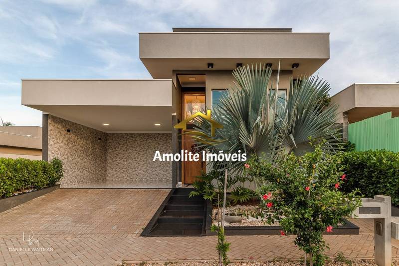 Casa de Condomínio com 3 quartos à venda, 200m² — foto 3 de 123