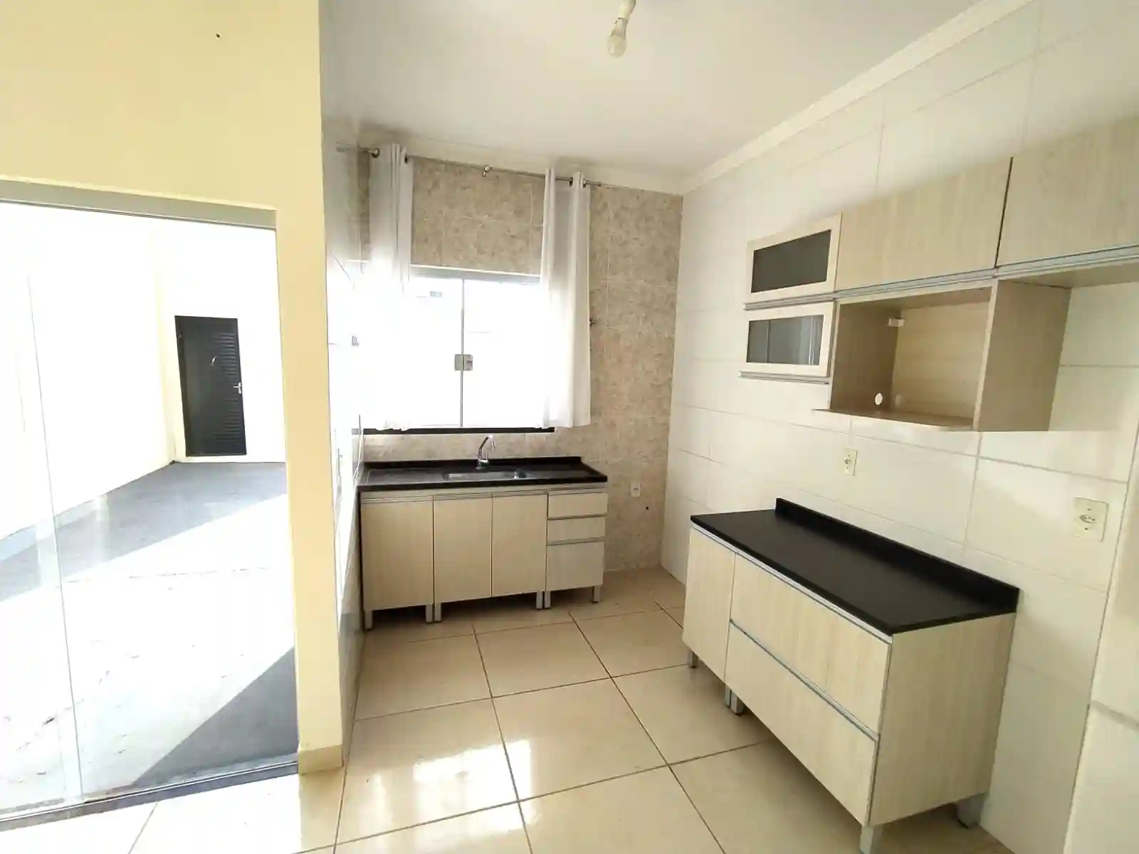 Casa com 3 quartos à venda, 250m² — foto 17 de 24